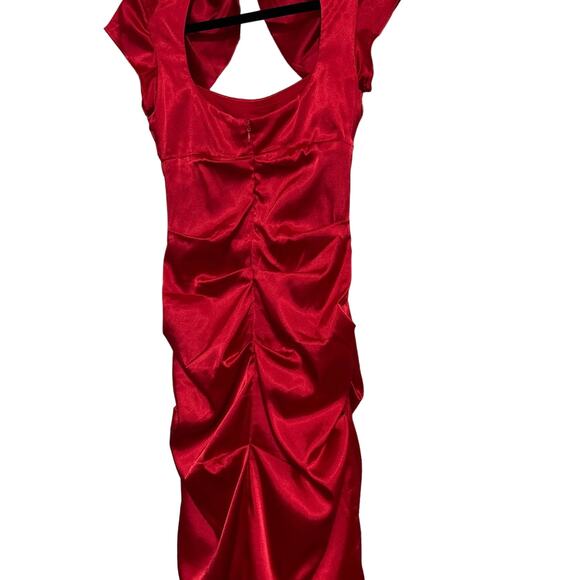 Red Bodycon Dress - Ruched - X-Small - Excellent Condition - Picture 5 of 7